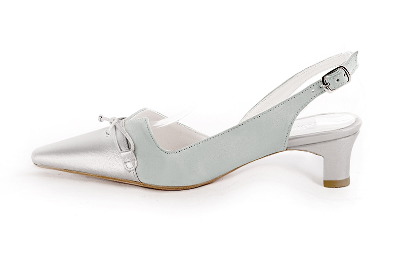 Light silver and pearl grey women's open back shoes, with a knot. Tapered toe. Low kitten heels. Profile view - Florence KOOIJMAN